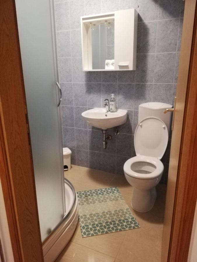 Guest House Lucija Buzin Экстерьер фото